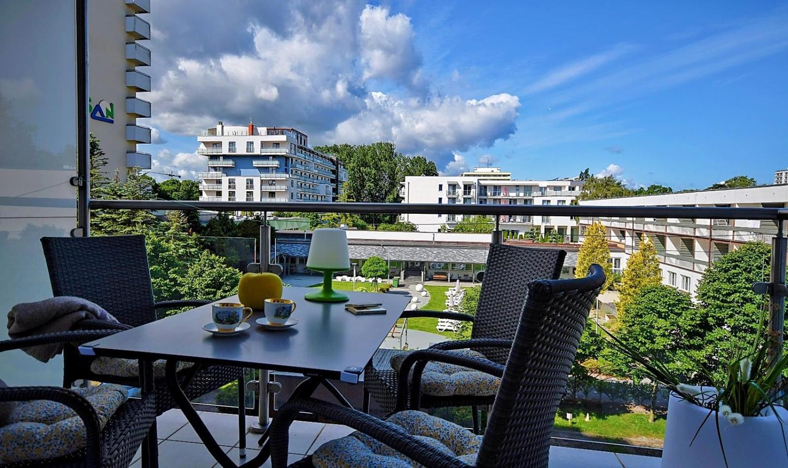 Apartament Prywatny W Hotelu Diwa Spa,W Kolobrzegu Z Parkingiem Bezplatnym W Centrum Miasta Exterior foto